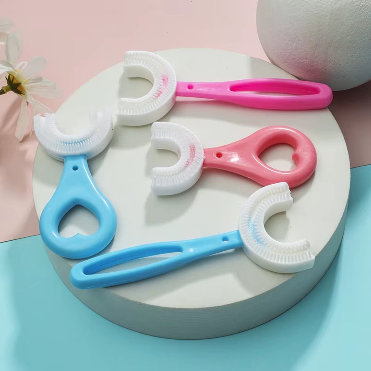 Lot de 3 brosses à dents conçues pour les enfants