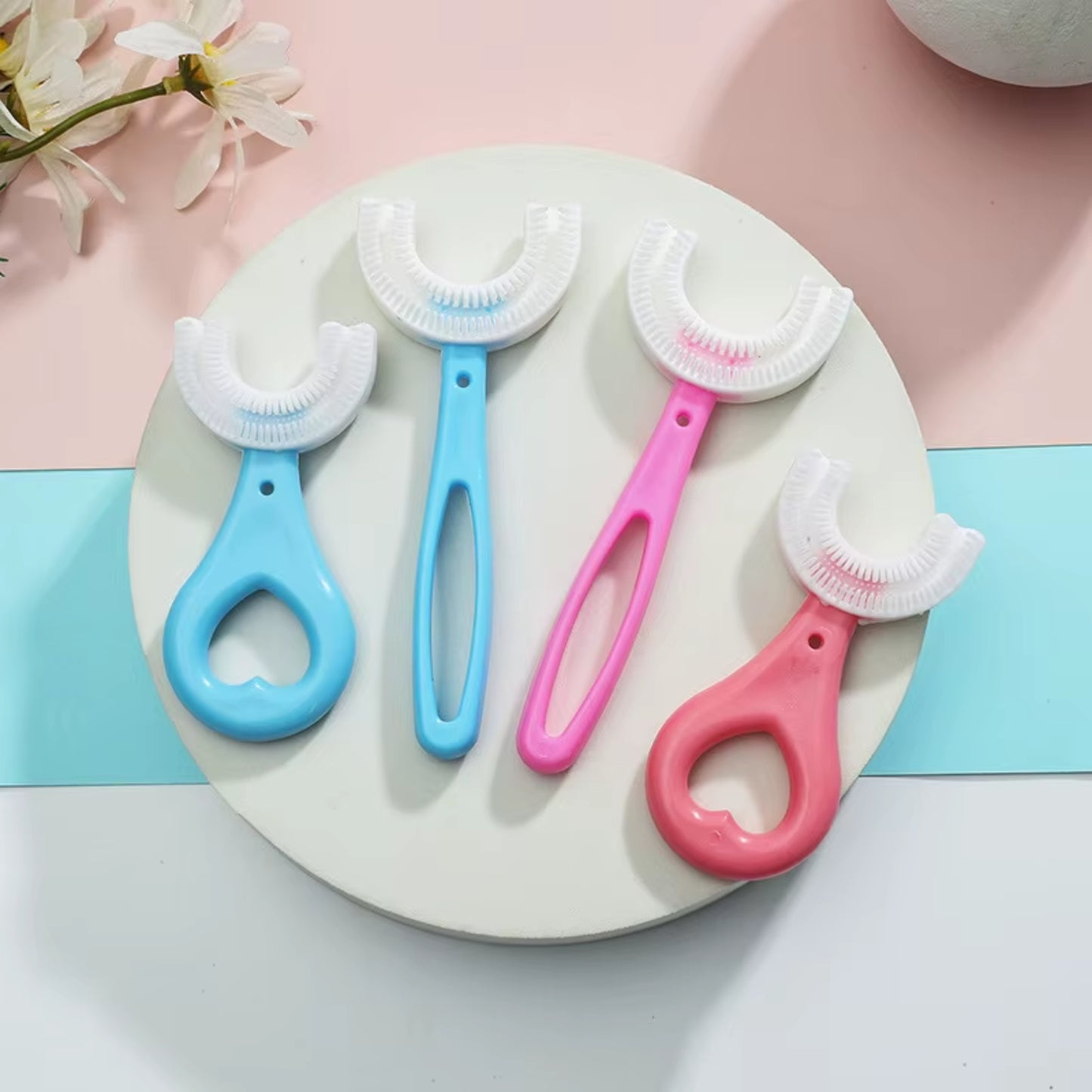 Lot de 3 brosses à dents conçues pour les enfants